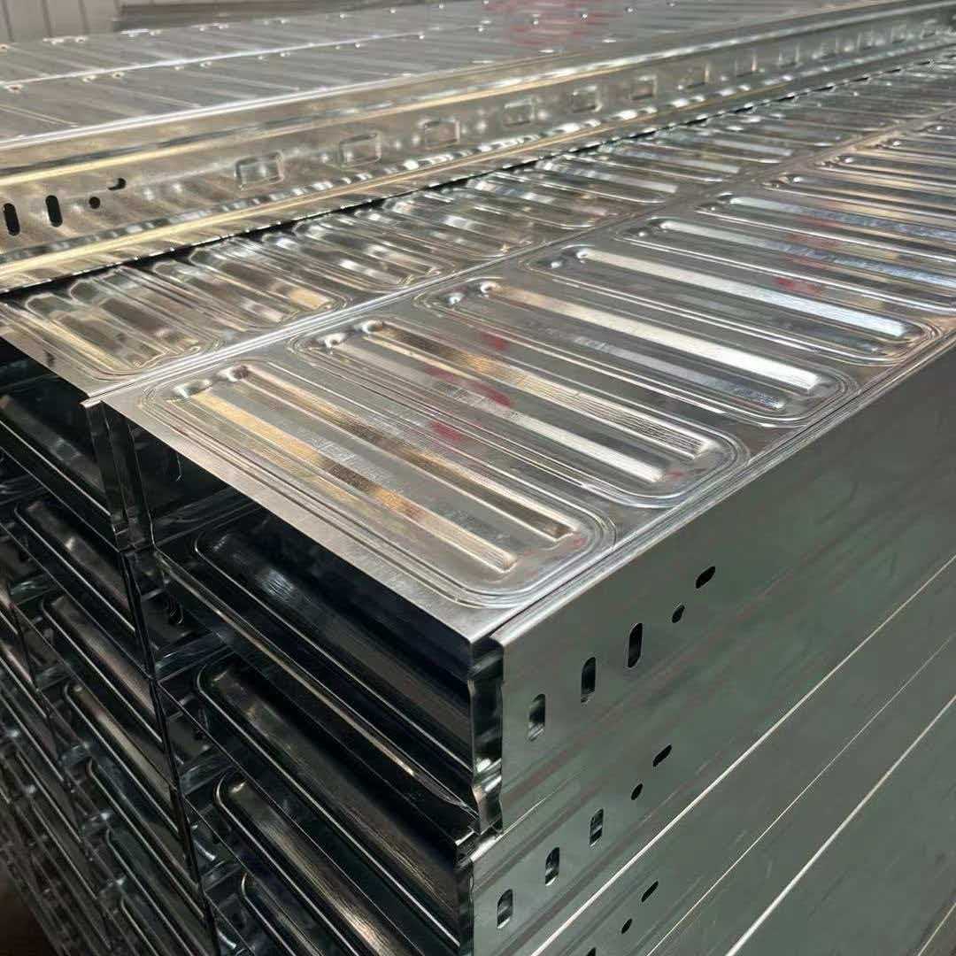 图木舒克市光伏电缆桥架锌铝镁电缆桥架 - 方案