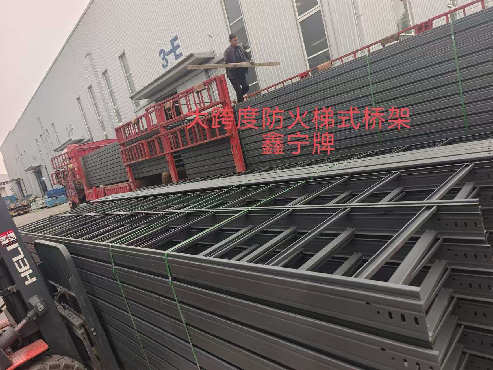 图木舒克市耐腐蚀电缆桥架锌铝镁电缆桥架 - 厂家
